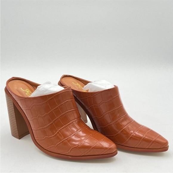 FOWT Crocodile Embossed Mules Chunky Stacked Heel Pointed Toe brown size 7 - Picture 9 of 16